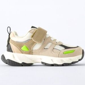 ZARA Sneakers for boys size 10,5  27